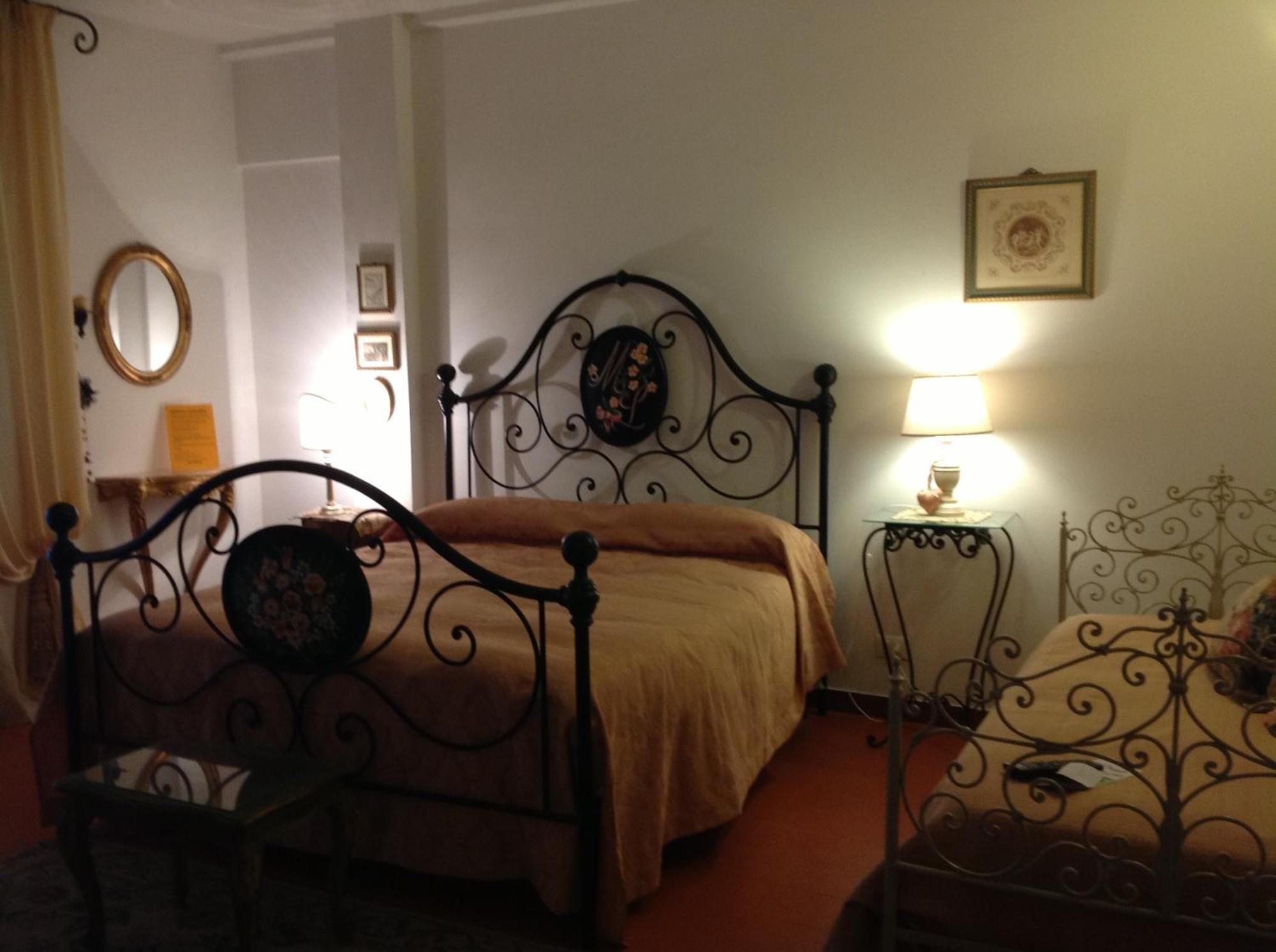 ホテル Cisanello House ピサ エクステリア 写真