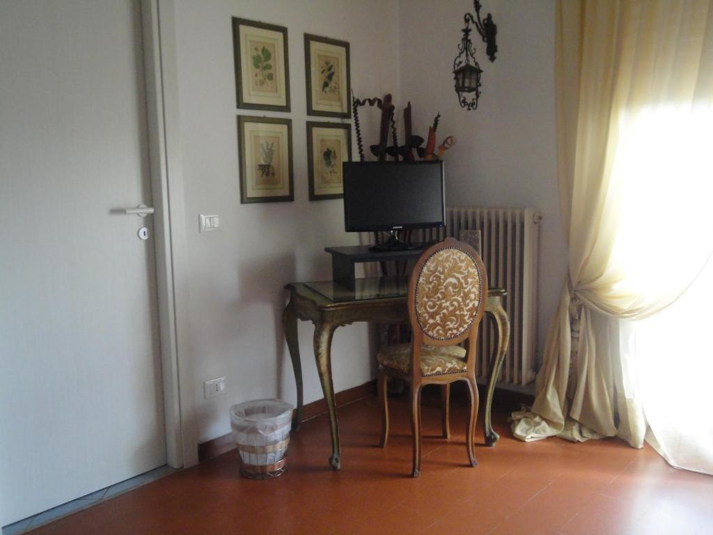 ホテル Cisanello House ピサ 部屋 写真