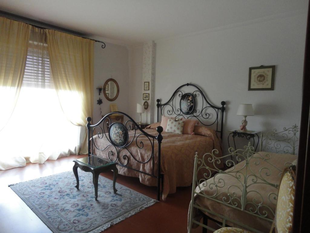 ホテル Cisanello House ピサ 部屋 写真